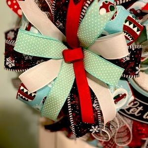 Christmas snow globe wreath